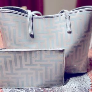 TED BAKER LONDON Eleenor Logo Nylon Shopper Tote (Silver / Grey lightweight)